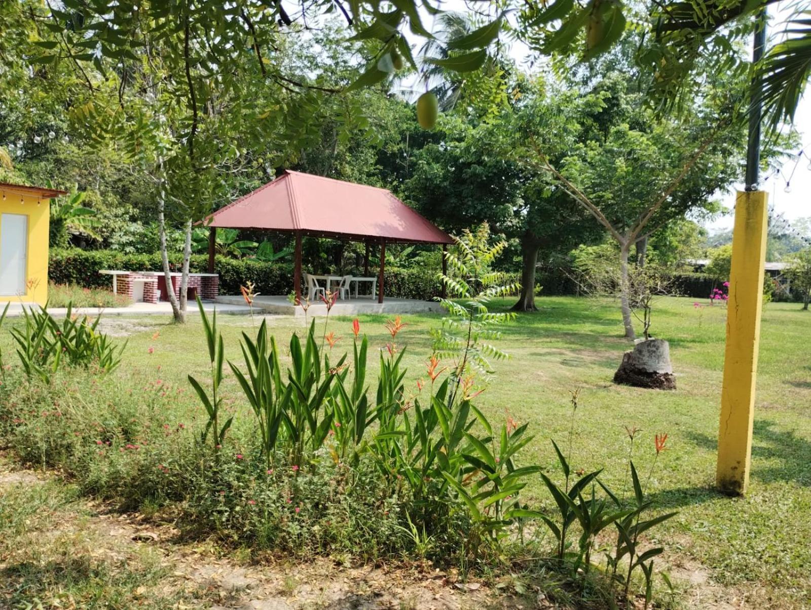Garden Suites Comalcalco Екстериор снимка