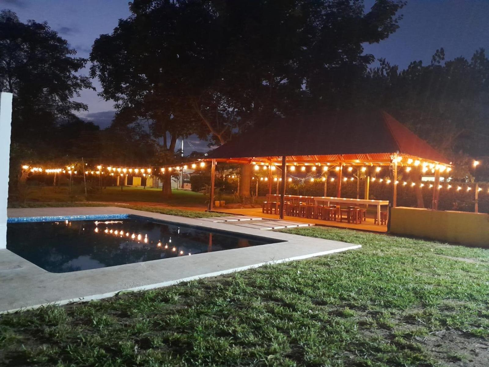 Garden Suites Comalcalco Екстериор снимка